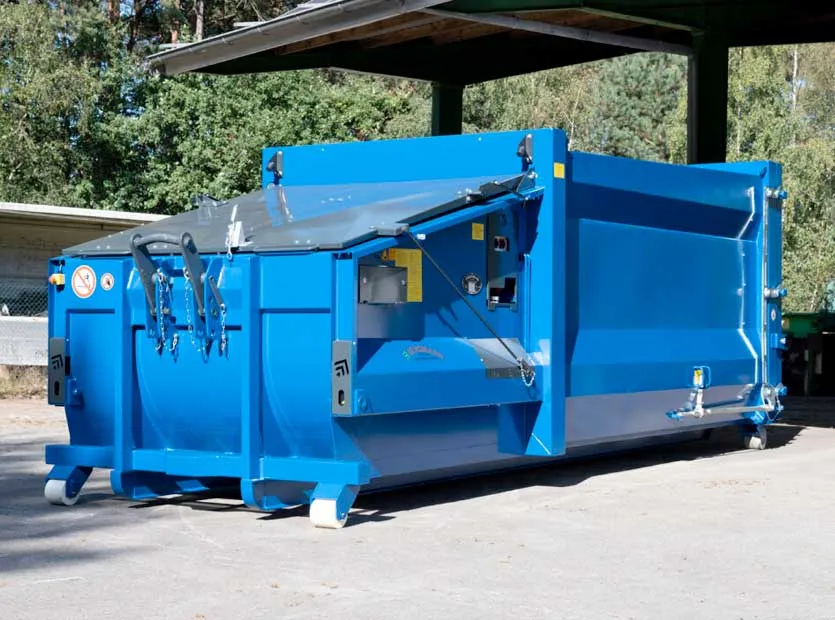 What’s the Difference Between a Compactor and Baler?